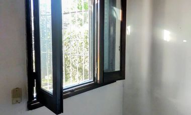 ALQUILO CASA AL FRENTE CON PARQUE Y PATIO EN TAPIALES