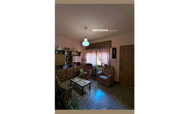 VENTA CASA 2 DORM + DEPTO en Bº AYACUCHO