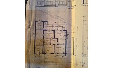 VENTA CASA 2 DORM + DEPTO en Bº AYACUCHO