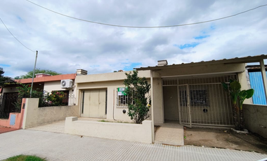 VENTA, CASA Bº JORGE NEWBERY, muy buena propuesta!