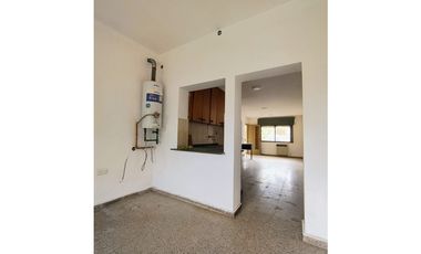 VENTA, CASA Bº JORGE NEWBERY, muy buena propuesta!
