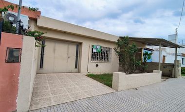 VENTA, CASA Bº JORGE NEWBERY, muy buena propuesta!
