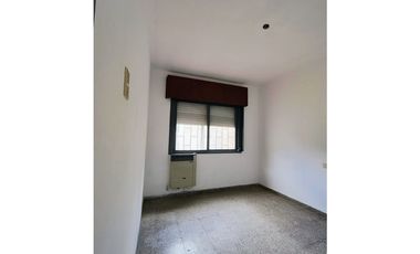 VENTA, CASA Bº JORGE NEWBERY, muy buena propuesta!