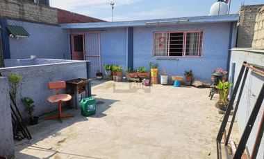 Se vende casa de 3 recámaras con local comercial en Col. Moctezuma 2da sección, Venustiano Carranza