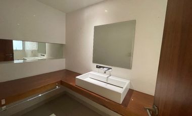 Renta de increíble casa en colinas del sur