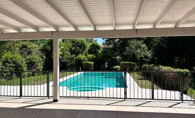 Casa en en venta en barrio Álamo Alto-6 amb-Pileta.