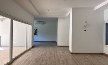 Casa en en venta en barrio Álamo Alto-6 amb-Pileta.