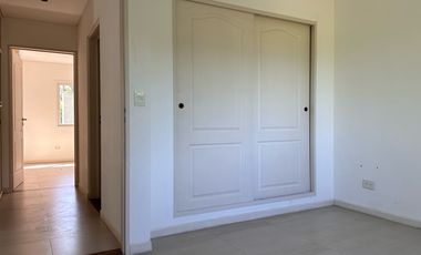 Casa en en venta en barrio Álamo Alto-6 amb-Pileta.