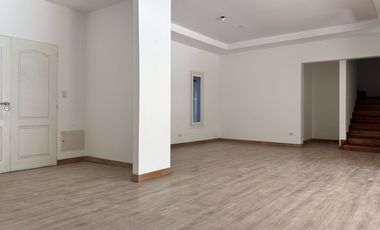 Casa en en venta en barrio Álamo Alto-6 amb-Pileta.