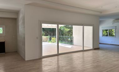 Casa en en venta en barrio Álamo Alto-6 amb-Pileta.