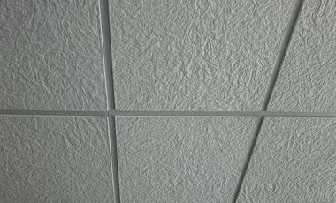 Se vende oficina en el edificio SkyWork, frente a Plaza La Isla, en Mérida