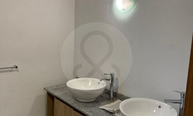 Casa en renta en Moderna