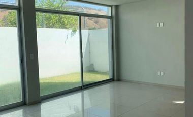 CASA EN RENTA EN BOSQUES DE SANTA ANITA, EN TLAJOCMULCO DE ZUÑIGA