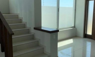 CASA EN RENTA EN BOSQUES DE SANTA ANITA, EN TLAJOCMULCO DE ZUÑIGA