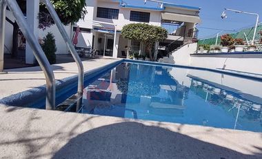 Casa en venta con alberca en Yautepec
