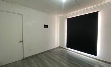 Vendo Casa remodelada 6D+3B - Cerrillos