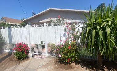 Vendo Casa remodelada 6D+3B - Cerrillos