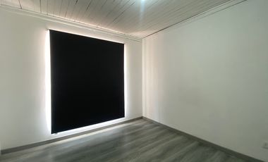 Vendo Casa remodelada 6D+3B - Cerrillos