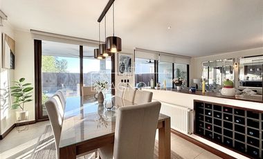 Casa en Arriendo en Avenida José Rabat