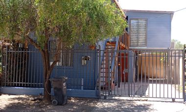 SE ARRIENDA CASA DE 2 PISOS, 2D 1B EN SAN ESTEBAN