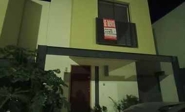 CASA EN RENTA EN  ADAMAR