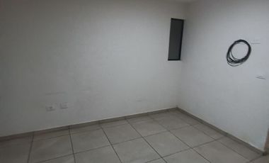 CASA EN RENTA EN  ADAMAR