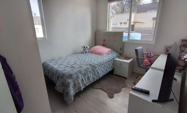 SE VENDE CASA EN EXCLUSIVO CONDOMINIO DE LIMACHE