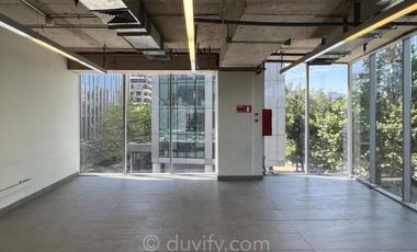 Oficina en Arriendo en Andrés Bello con Suecia