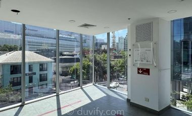 Oficina en Arriendo en Andrés Bello con Suecia