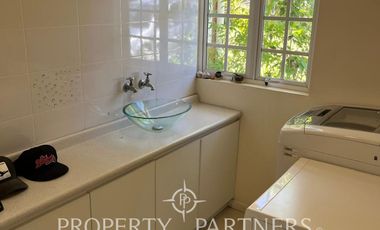 Venta Casa Estilo Georgian en Condominio Sector de Nogales