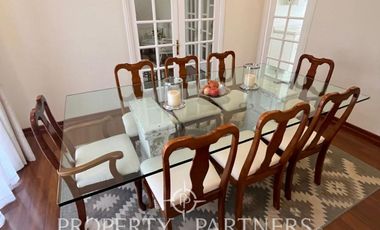 Venta Casa Estilo Georgian en Condominio Sector de Nogales