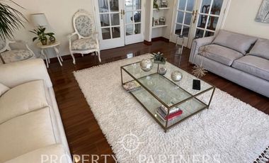 Venta Casa Estilo Georgian en Condominio Sector de Nogales