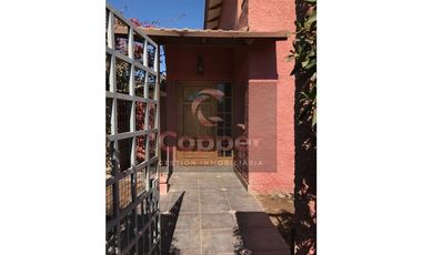 Casa en Venta en Monseñor Giovanni Figari con Pedro León Gallo