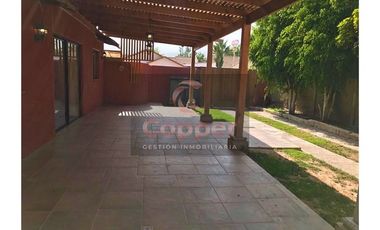 Casa en Venta en Monseñor Giovanni Figari con Pedro León Gallo