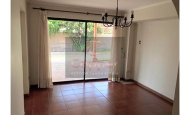 Casa en Venta en Monseñor Giovanni Figari con Pedro León Gallo