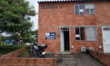 VENTA de CASAS en VIA PUERTO TEJADA