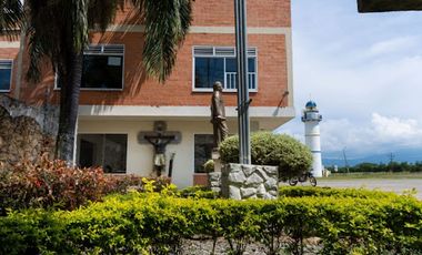 VENTA de LOCALES en GUACARI