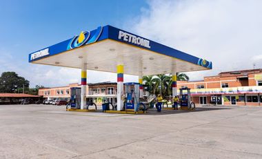 VENTA de LOCALES en GUACARI