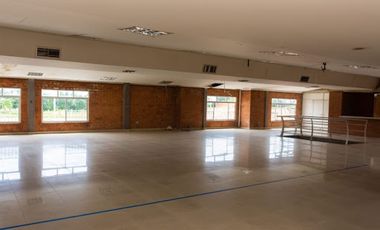 VENTA de LOCALES en GUACARI