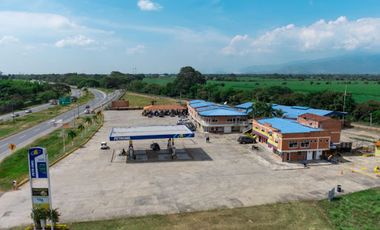 VENTA de LOCALES en GUACARI