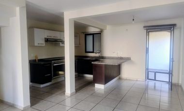 Casa En Renta En El Campestre, Zapopan.