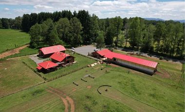 vende 10 hect con complejo turistico- Pucón