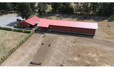 vende 10 hect con complejo turistico- Pucón