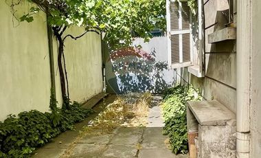 Amplio departamento con hermoso jardin