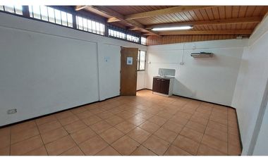 Propiedad industrial con terreno de 500mts2