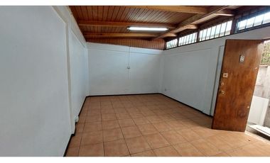 Propiedad industrial con terreno de 500mts2