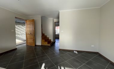 CASA EN PARQUE SAN VALENTÍN