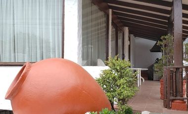 Arriendo Espectacular casa Estilo Colonial en Jardín del Mar