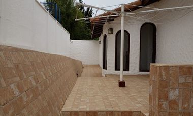 Arriendo Espectacular casa Estilo Colonial en Jardín del Mar