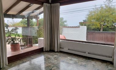 Arriendo Espectacular casa Estilo Colonial en Jardín del Mar